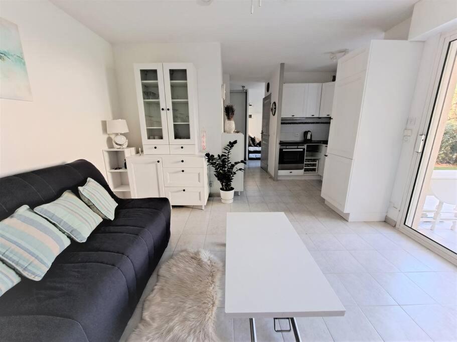 Appartement Frejus, Studio, 100 M De La Plage-Port Fréjus Extérieur photo